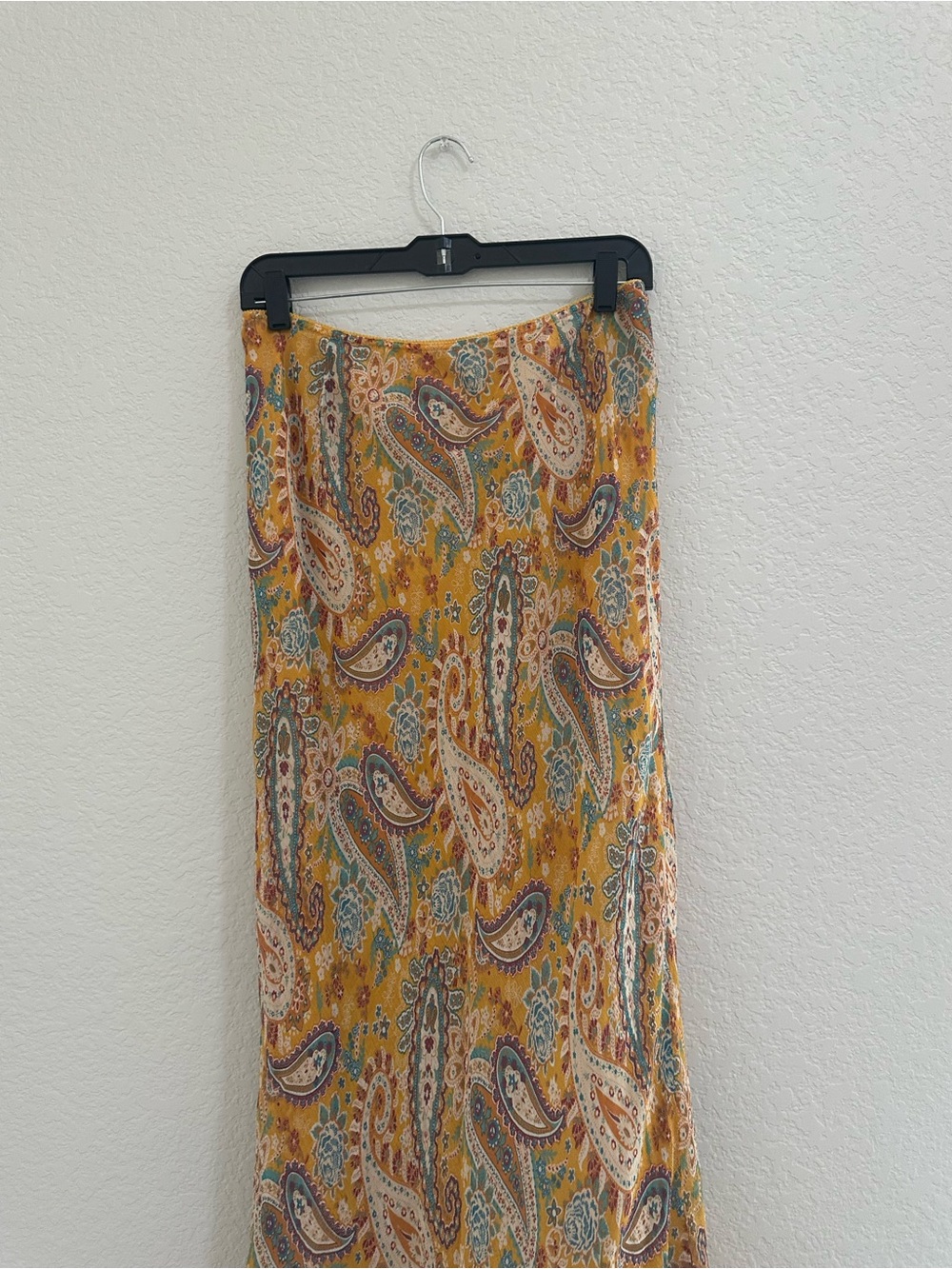 Sundance 100% Silk Whimsy Goth Vintage 90s Mustard Paisley Maxi Skirt - Picture 3 of 7